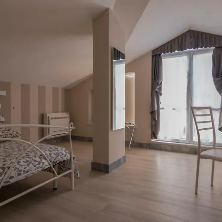 Merlo D'oro فندق مبيت وإفطار كارارا