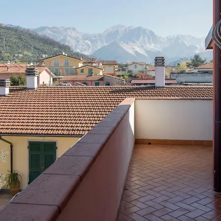 Bed & Breakfast Merlo D'oro Carrara