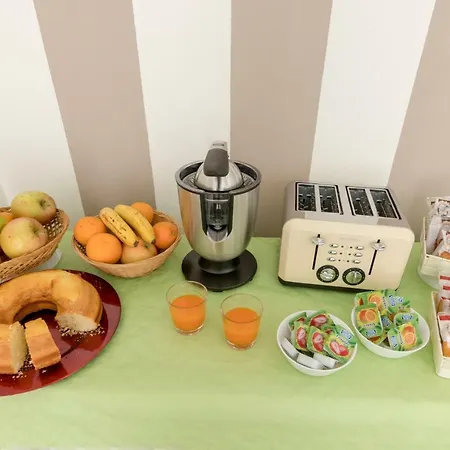 Merlo D'oro Bed & Breakfast Carrara