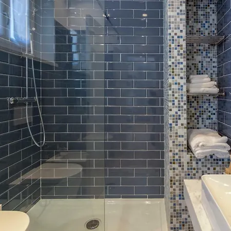 Merlo D'oro 3* Каррара